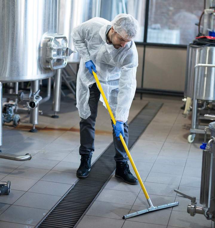 Solutions d'hygiène pour sites de production exigeants.